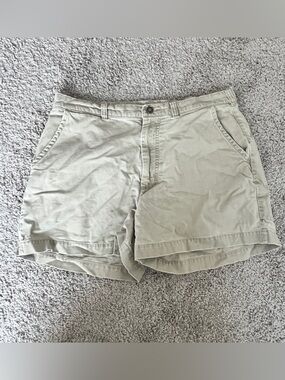 Patagonia Khaki Cotton Shorts | Size 36 | Classic Outdoor Casual